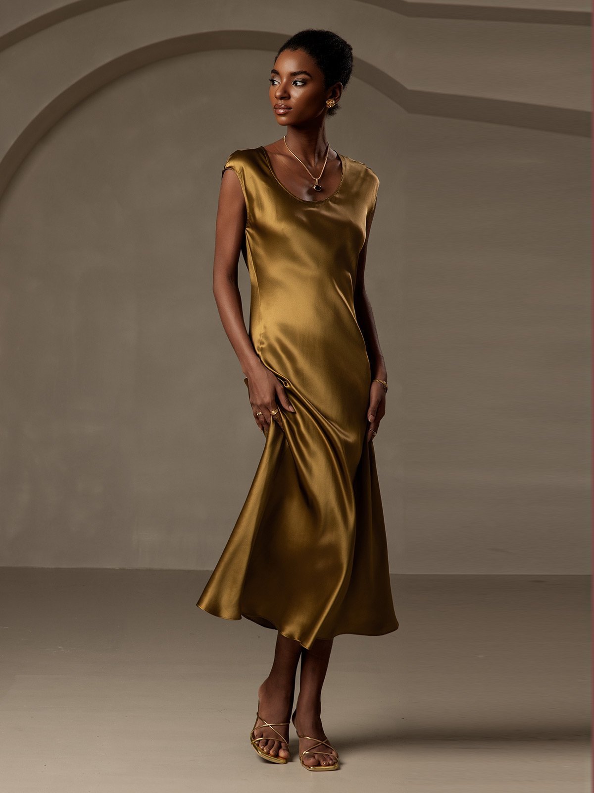 [Brown] SilkSilky-CA 19Momme Silk Cap Sleeve Round Neck Dress 006