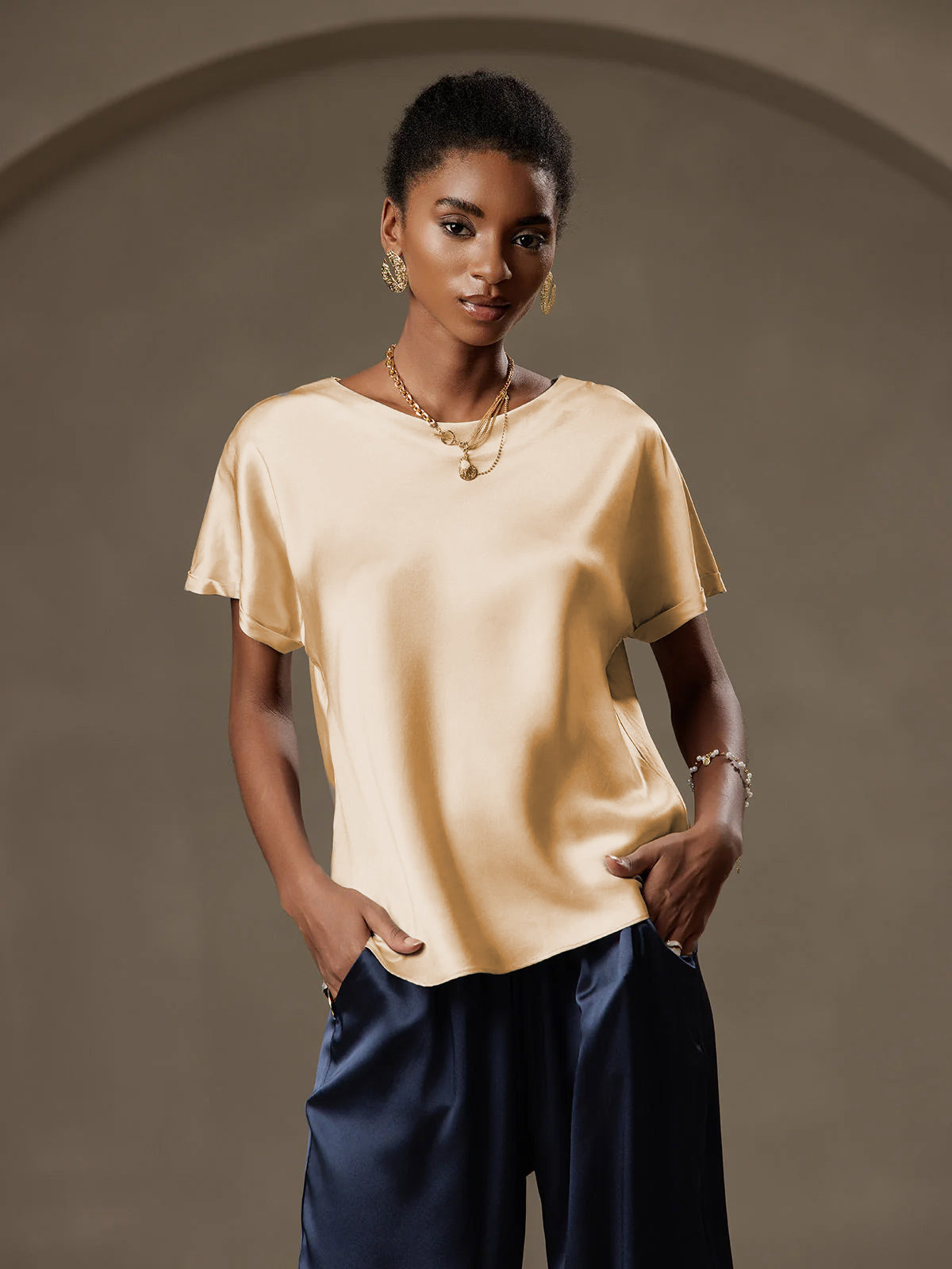 [Champagne] SilkSilky-CA 19Momme Silk Round Neck Women's T-Shirt 001