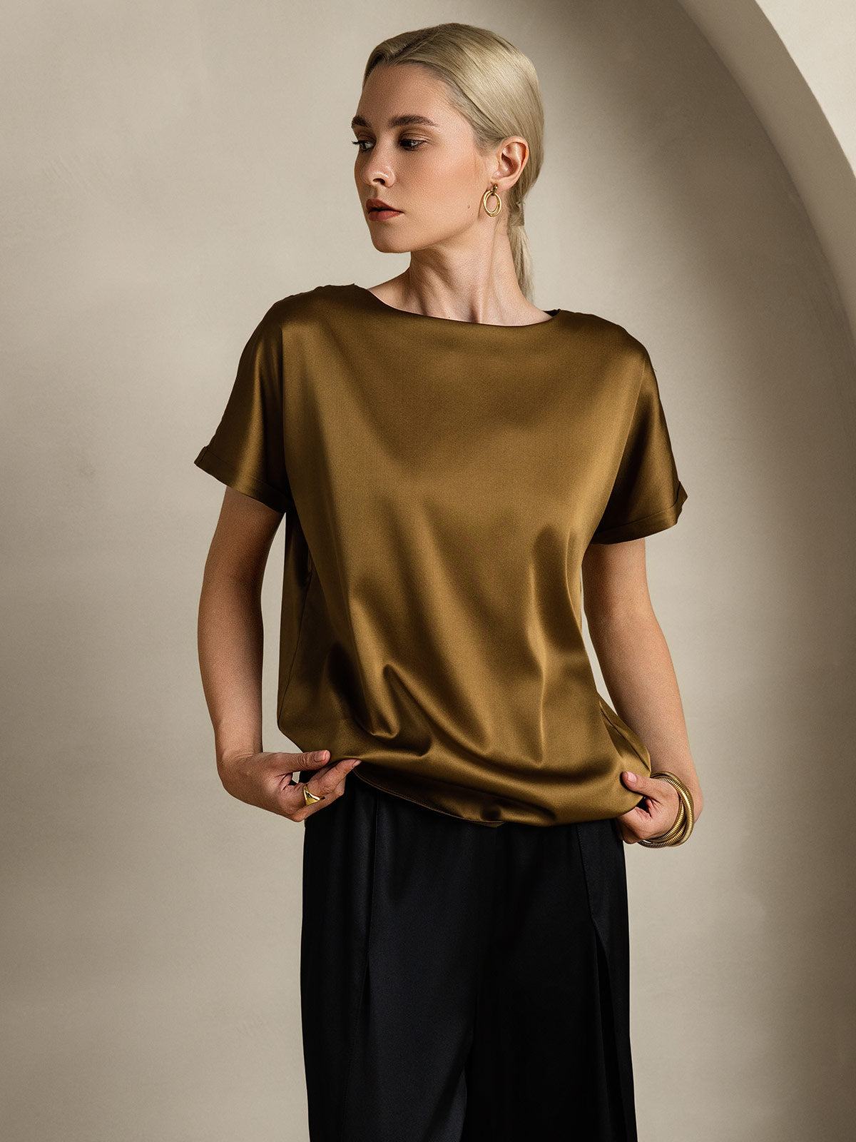 [Brown] SilkSilky-CA 19Momme Silk Round Neck Women's T-Shirt 004