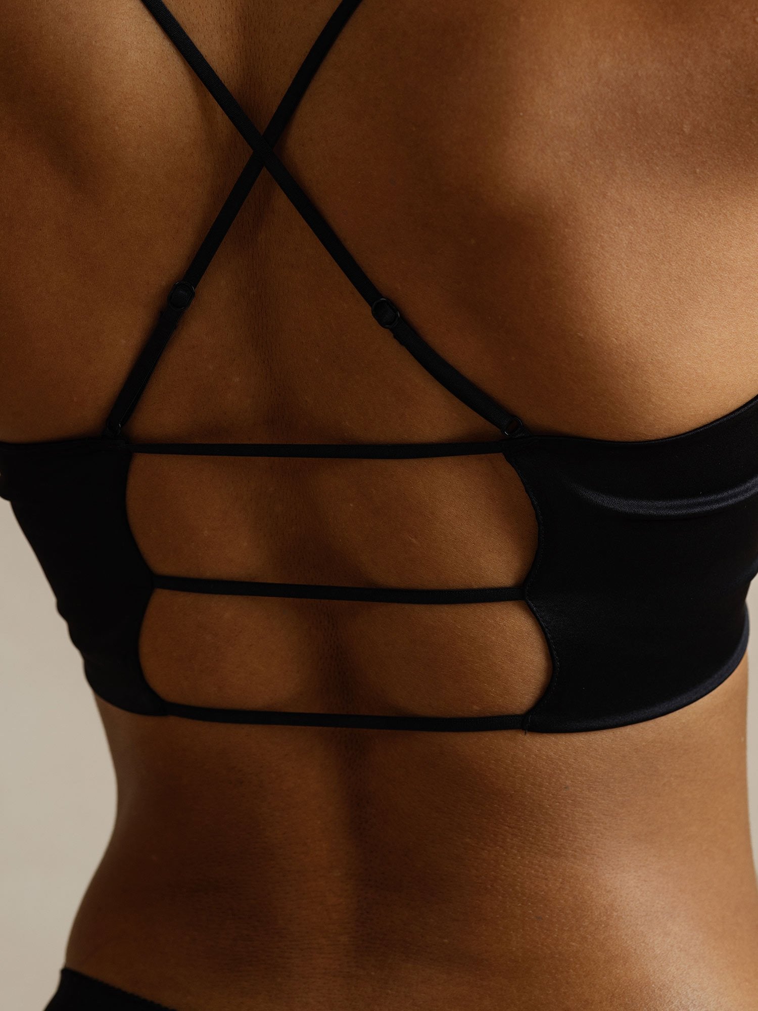 [Black] SilkSilky-CA Pure Silk Bra 005