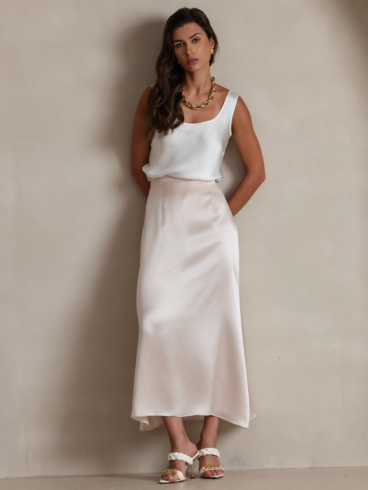 [White] SilkSilky-CA 19Momme Silk U Neck Camisole 007