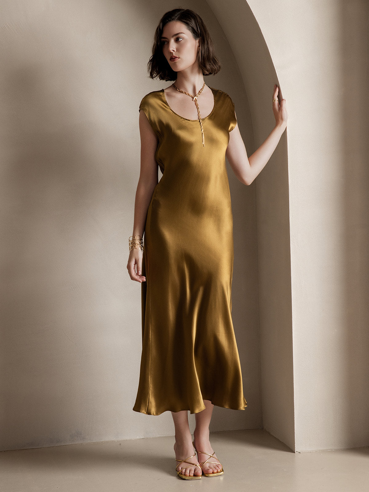 [Brown] SilkSilky-CA 19Momme Silk Round Neck Dress 007