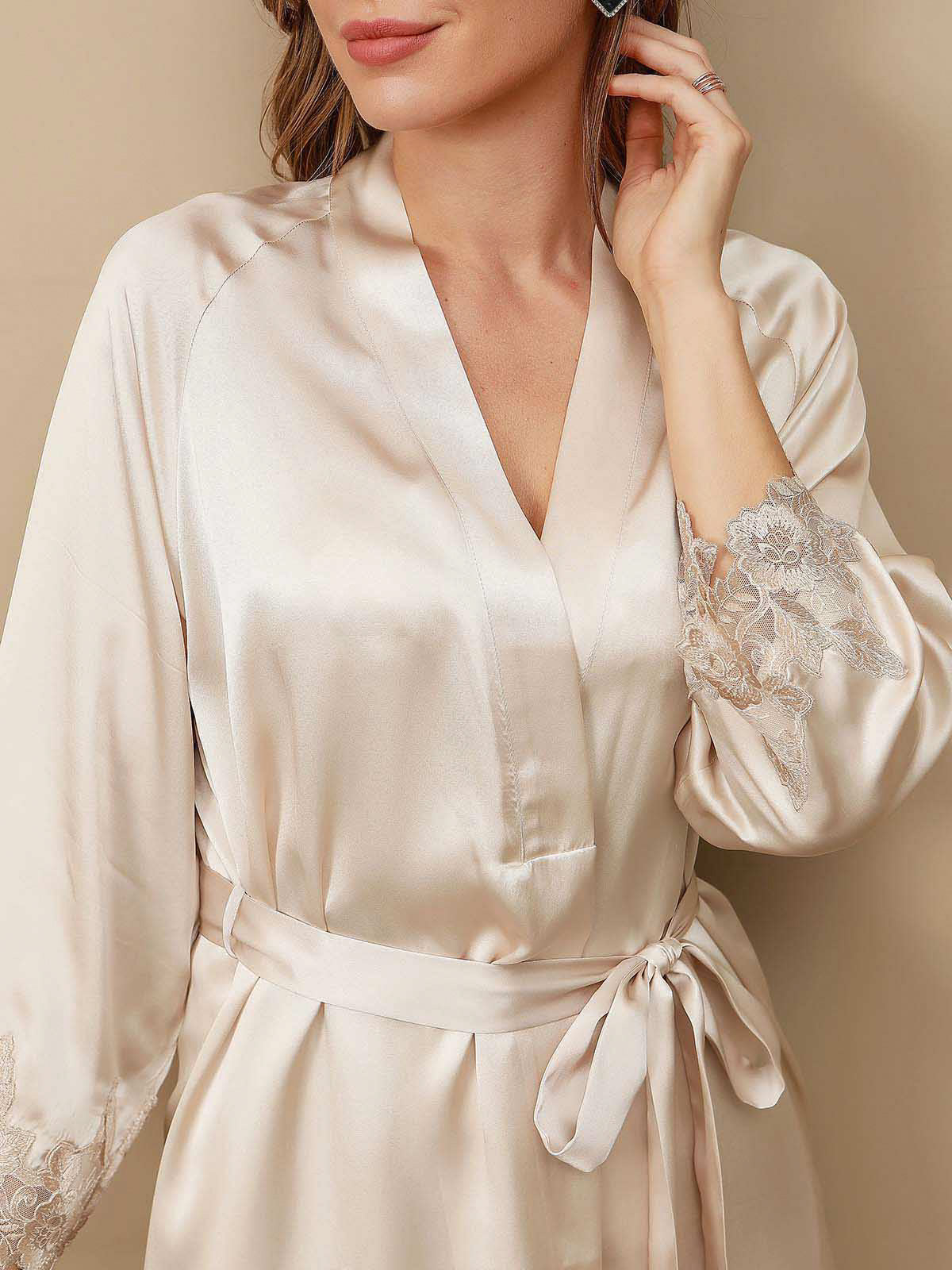 19 Momme Silk Nightgown Robe Set with Flower Trimming
