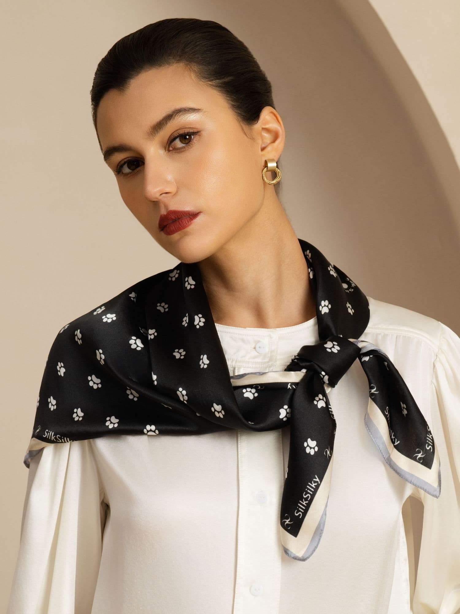 [Black] SilkSilky-CA Scarf 003