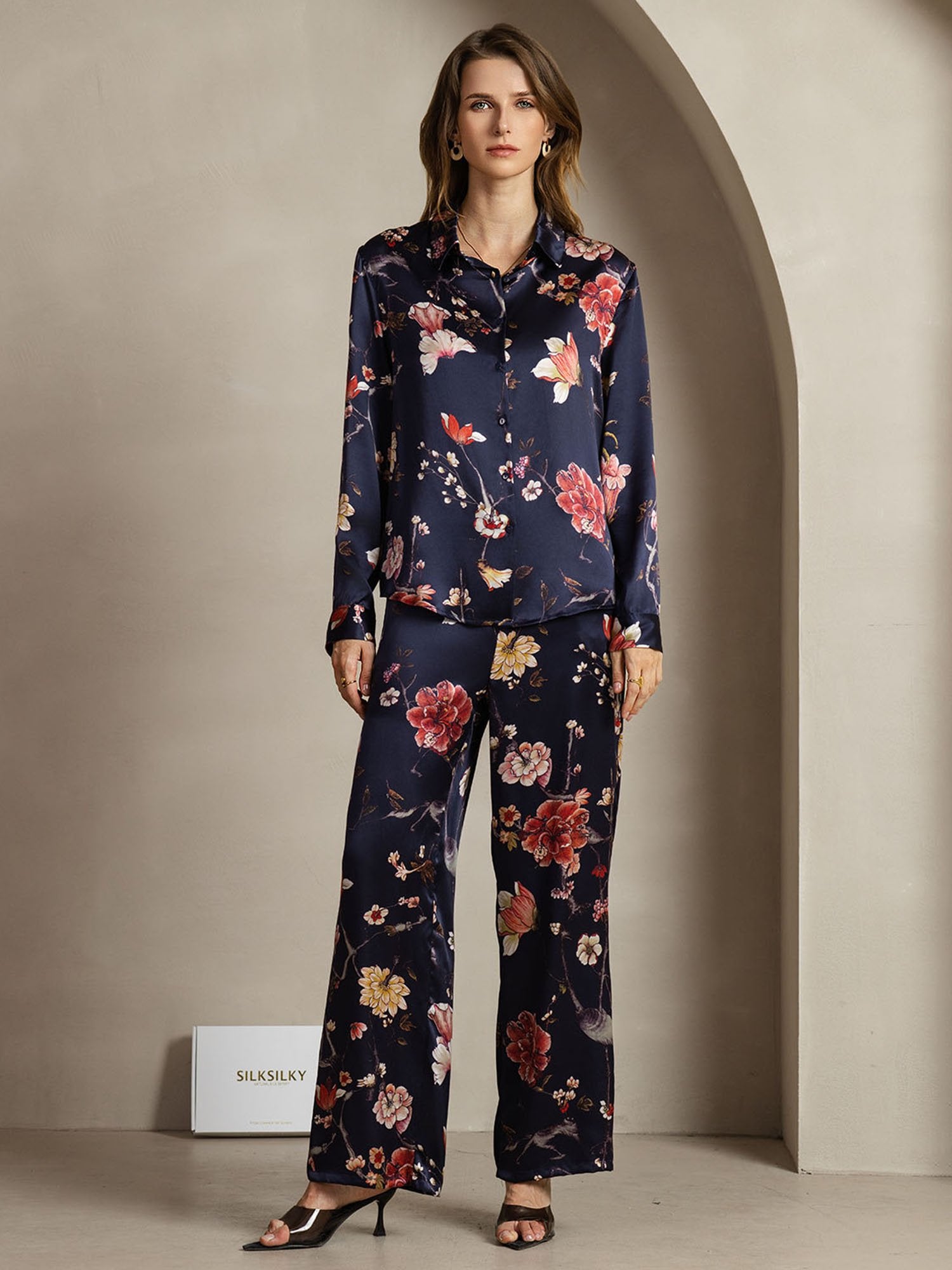 [NavyFloral] SilkSilky-CA 19Momme Silk Lapel Collar Women''s Outfit Sets 001