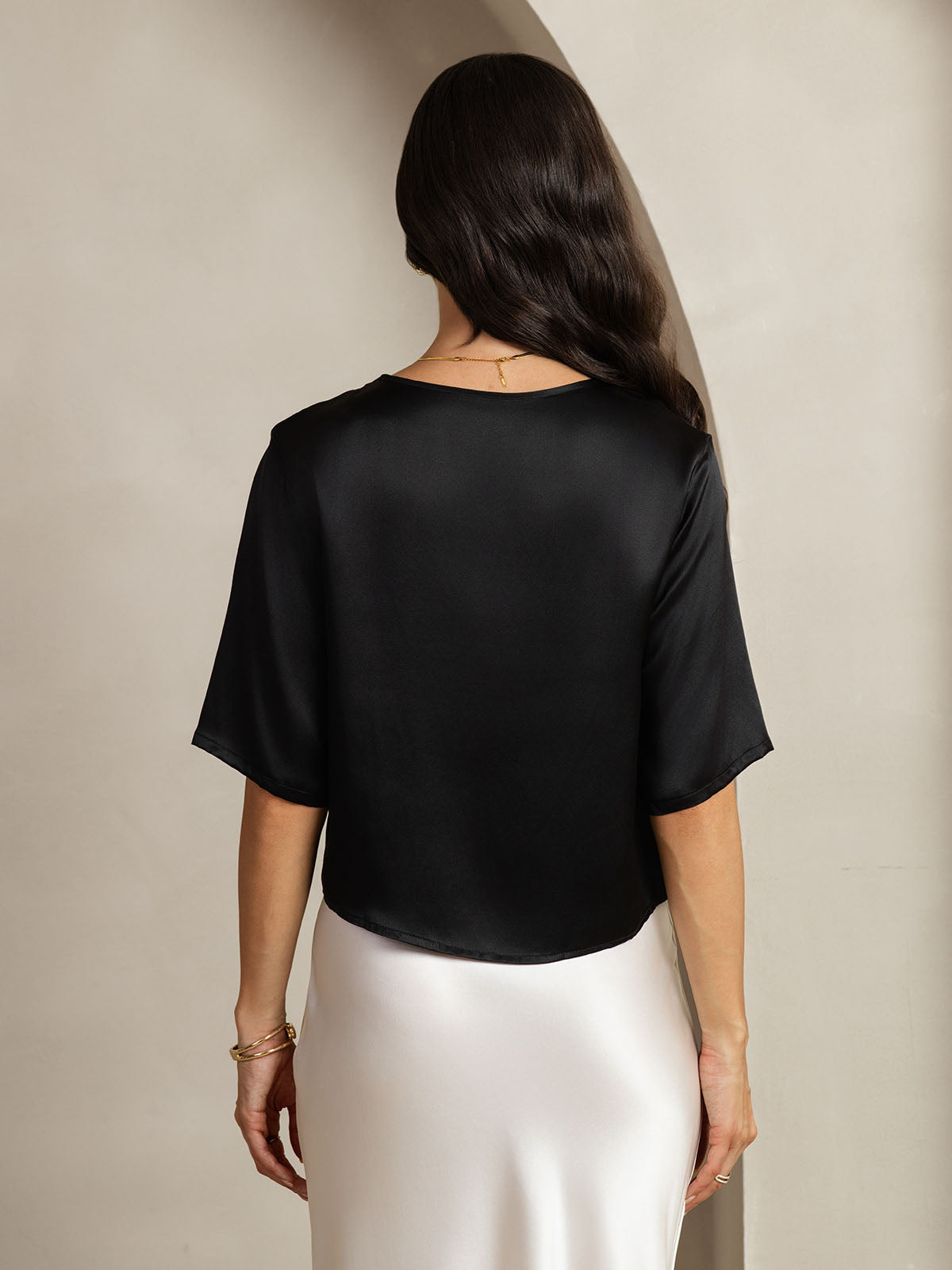 [Black] SilkSilky-CA Pure Silk Boat Neck Women's T-Shirt 002