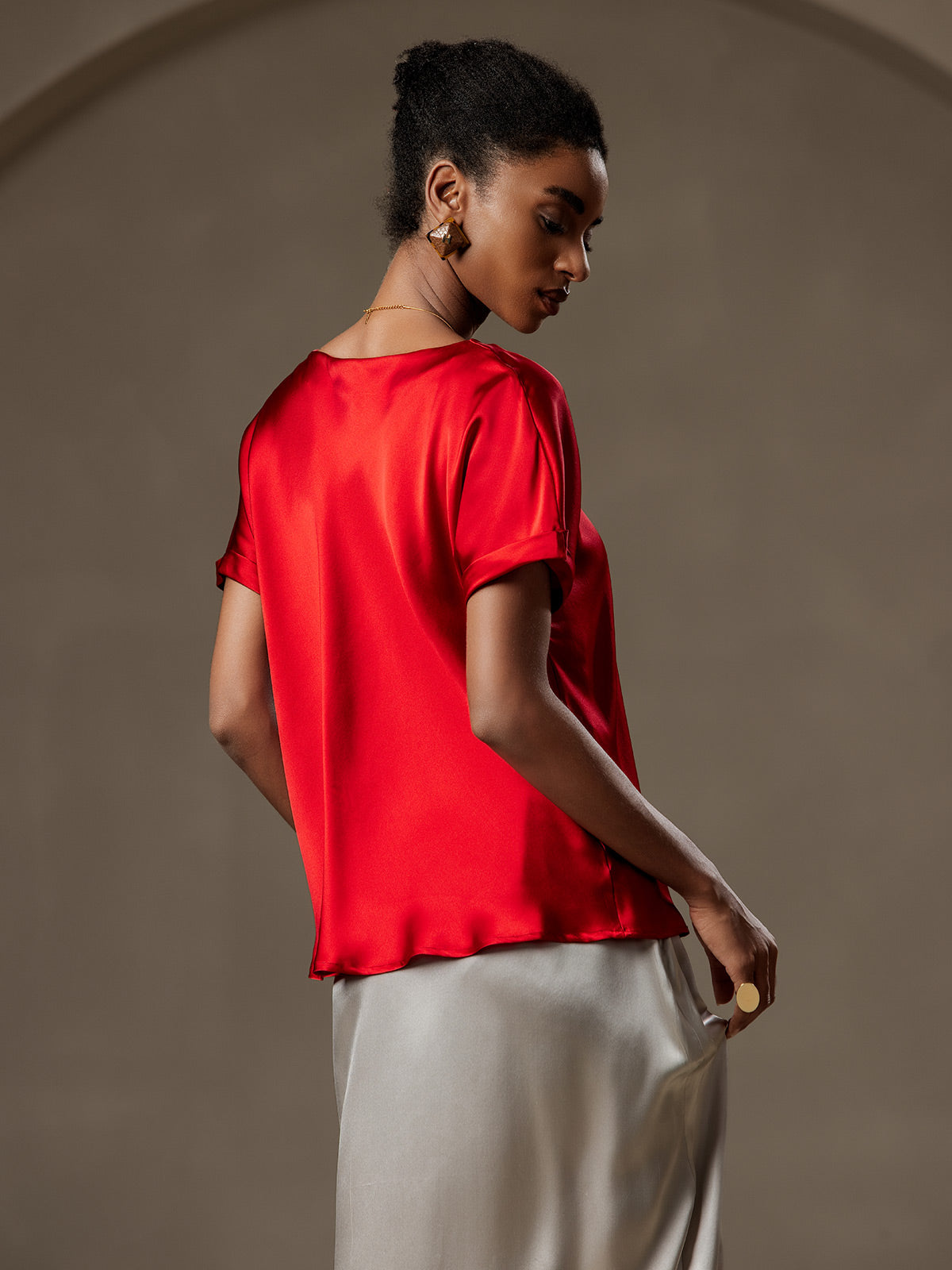 [Wine] SilkSilky-CA 19Momme Silk Round Neck Women's T-Shirt 002