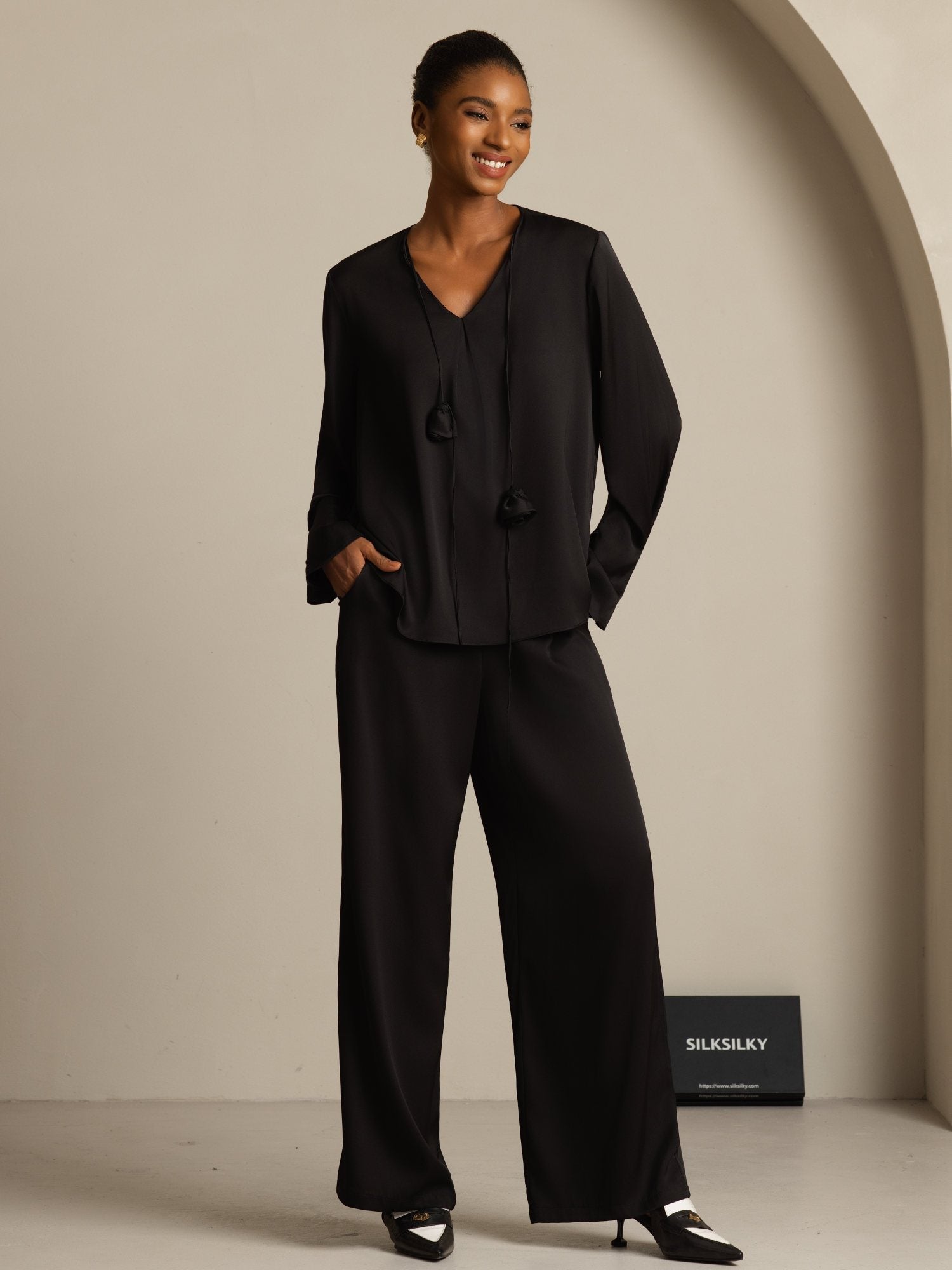 [Black] SilkSilky-CA 19Momme Stretch Silk Double Georgette Long Sleeve V Neck Blouse 006