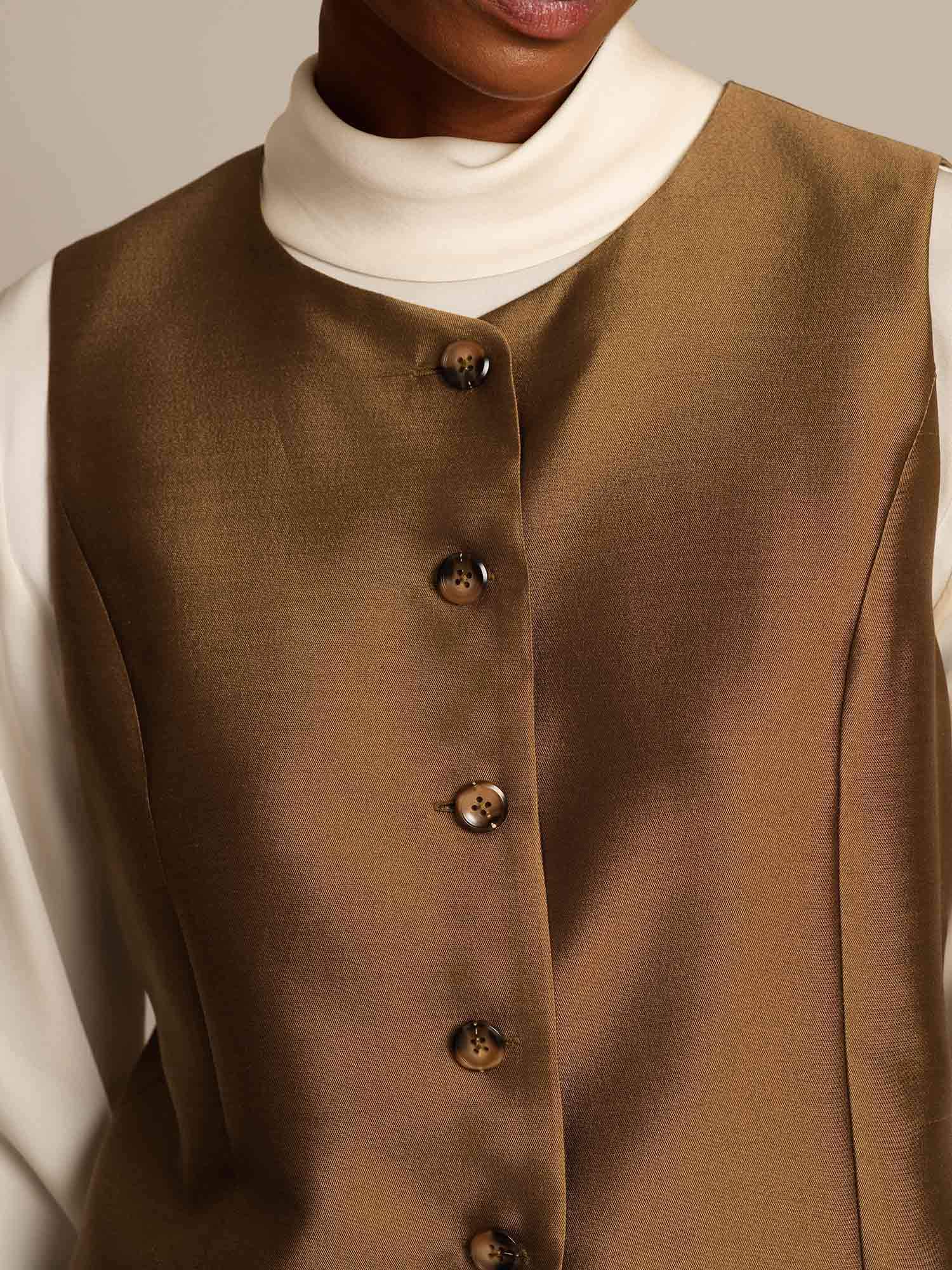 [Bronze] SilkSilky-CA 32Momme Silk-Wool Blend Womens Vest 004,