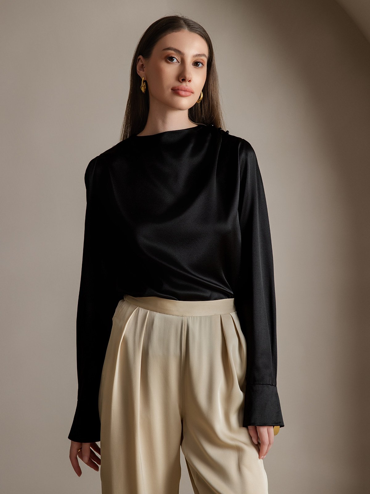[Black] SilkSilky-CA 19Momme Silk Boat Neck Women's Shirt 001