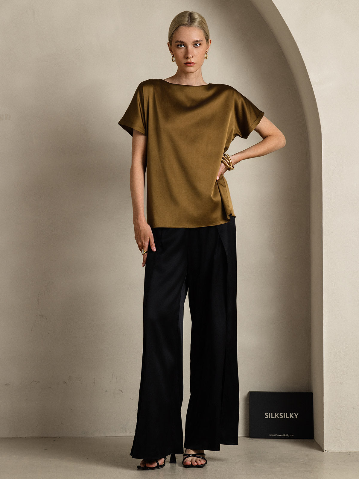 [Brown] SilkSilky-CA 19Momme Silk Round Neck Women's T-Shirt 001,