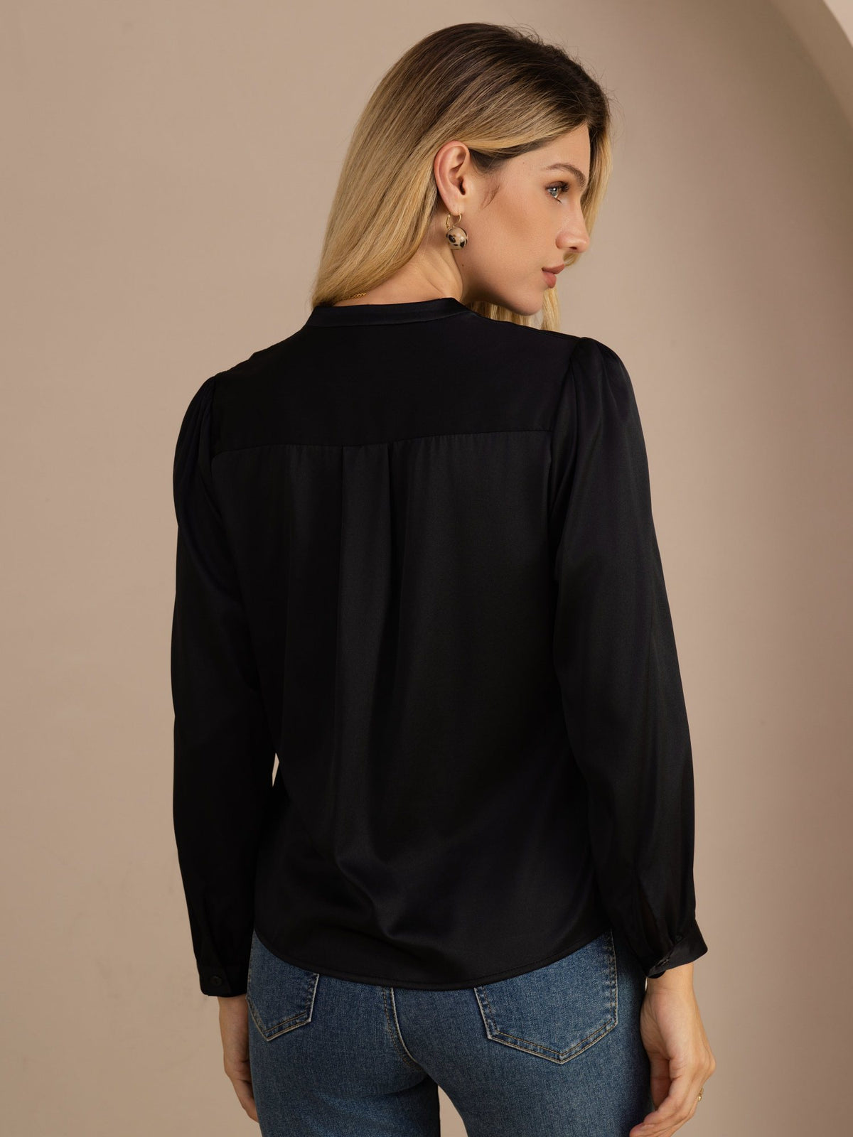 [Black] SilkSilky-CA Long Sleeve Wrap Women's Blouse 002