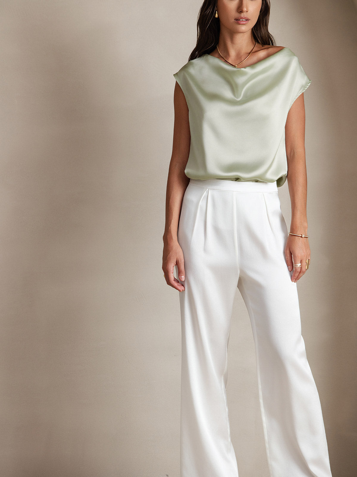 [Light Green] SilkSilky-CA 19Momme Silk Cowl Neck Women's T-Shirt 005