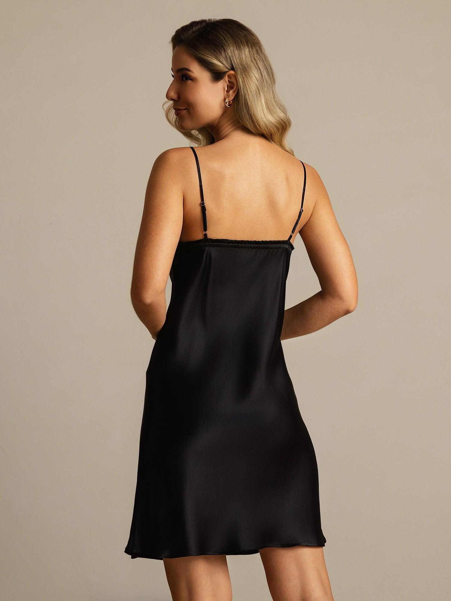 [Black] SilkSilky-CA Pure Silk Nightgown 002