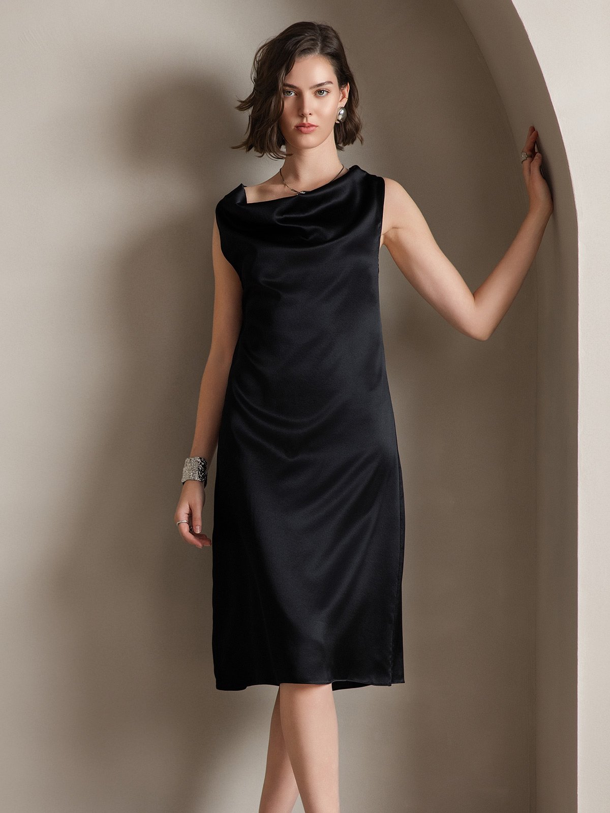 SilkSilky CA 19Momme Silk Sleeveless Cowl Neck Dress Black 004