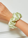 SilkSilky-CA 19Momme Pure Silk Scrunchie LightGreen 001