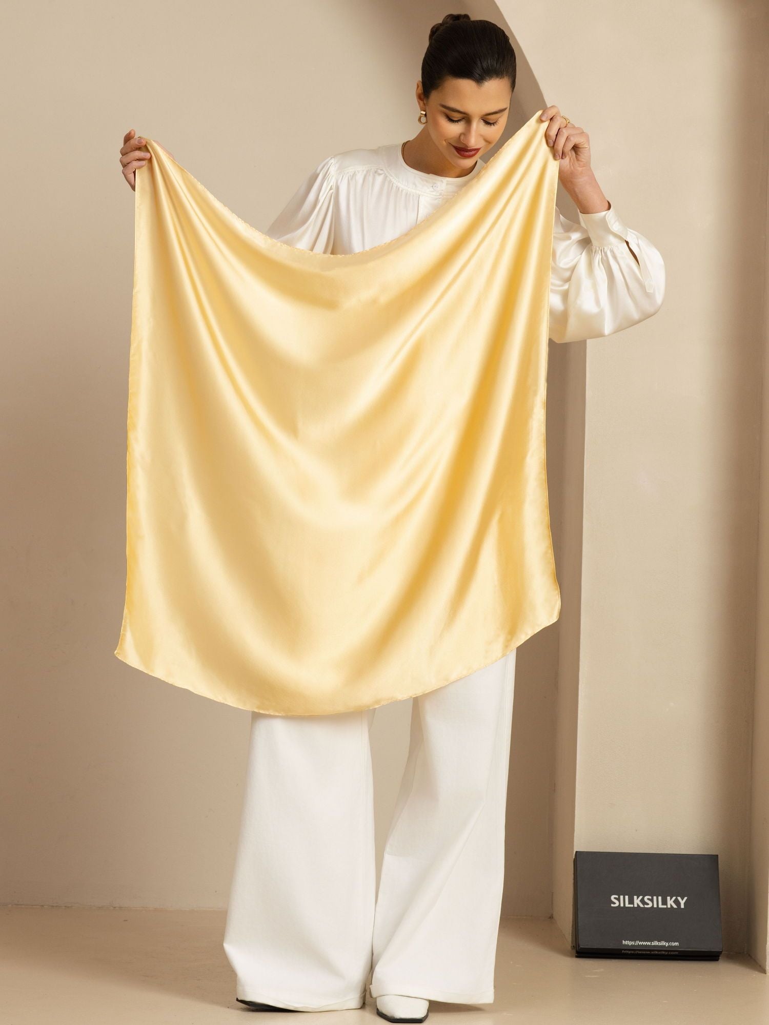 [Champagne] SilkSilky-CA Pure Silk Scarf 001