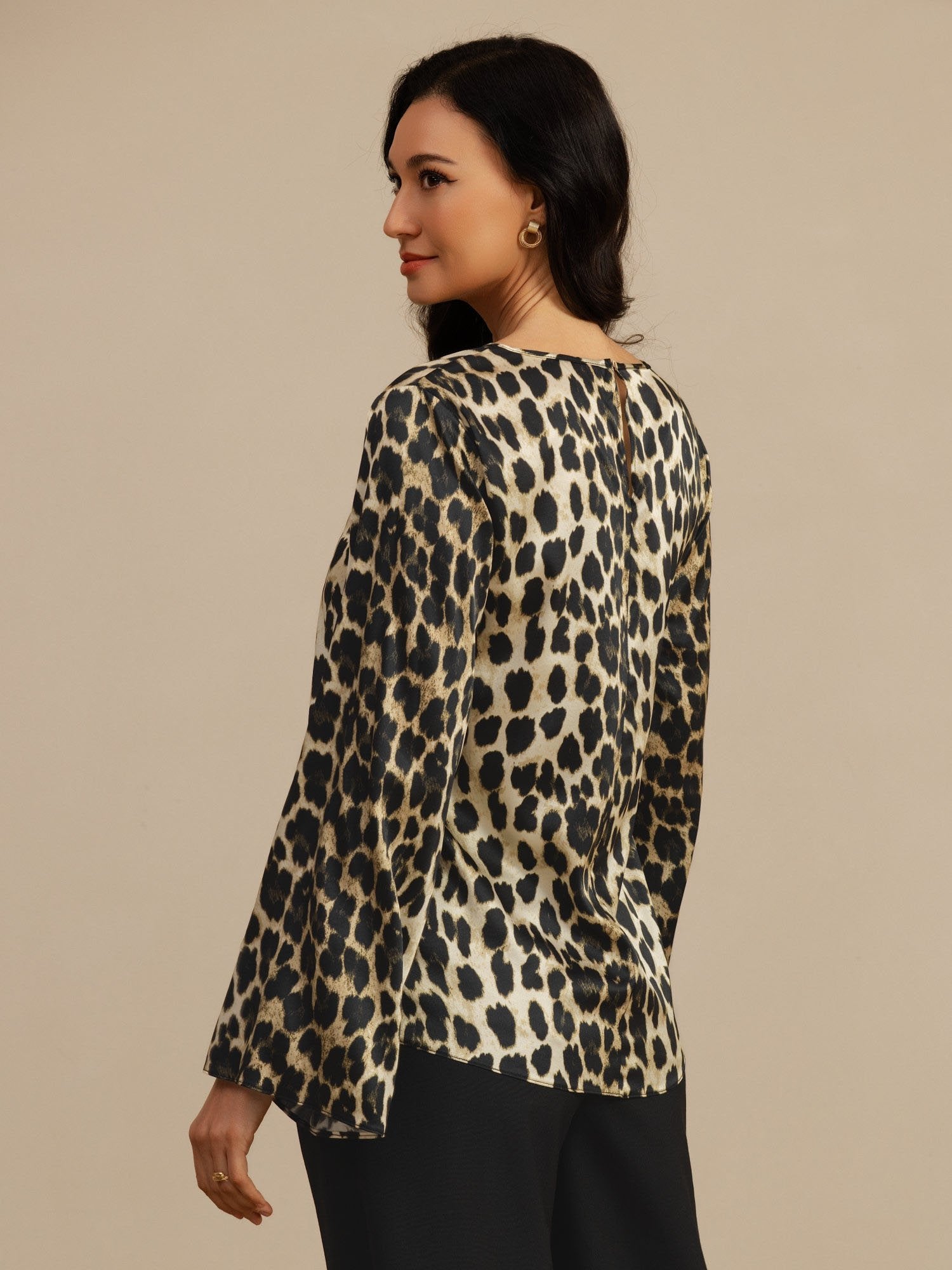 [Leopard] SilkSilky-CA 19Momme Stretch Silk Charmeuse Long Sleeve Boat Neck Blouse 002