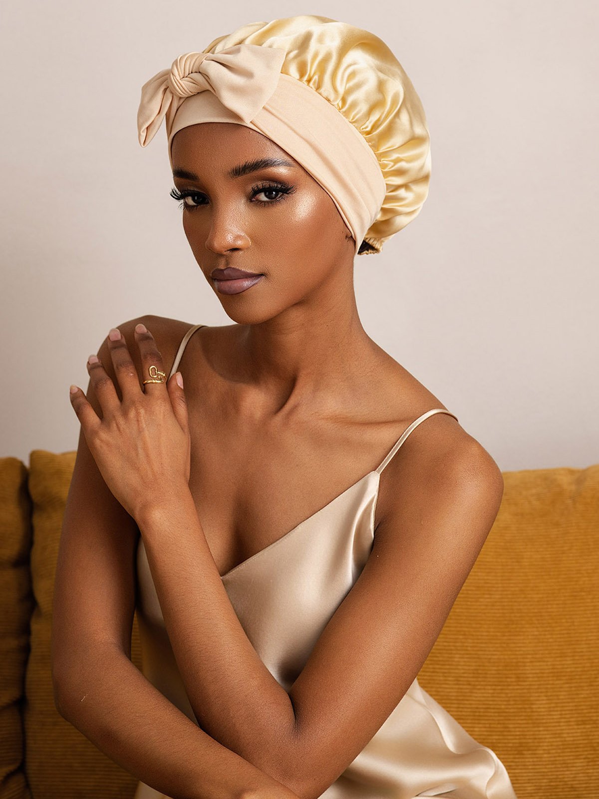 SilkSilky-CA Pure Silk Sleep Cap Champagne 002