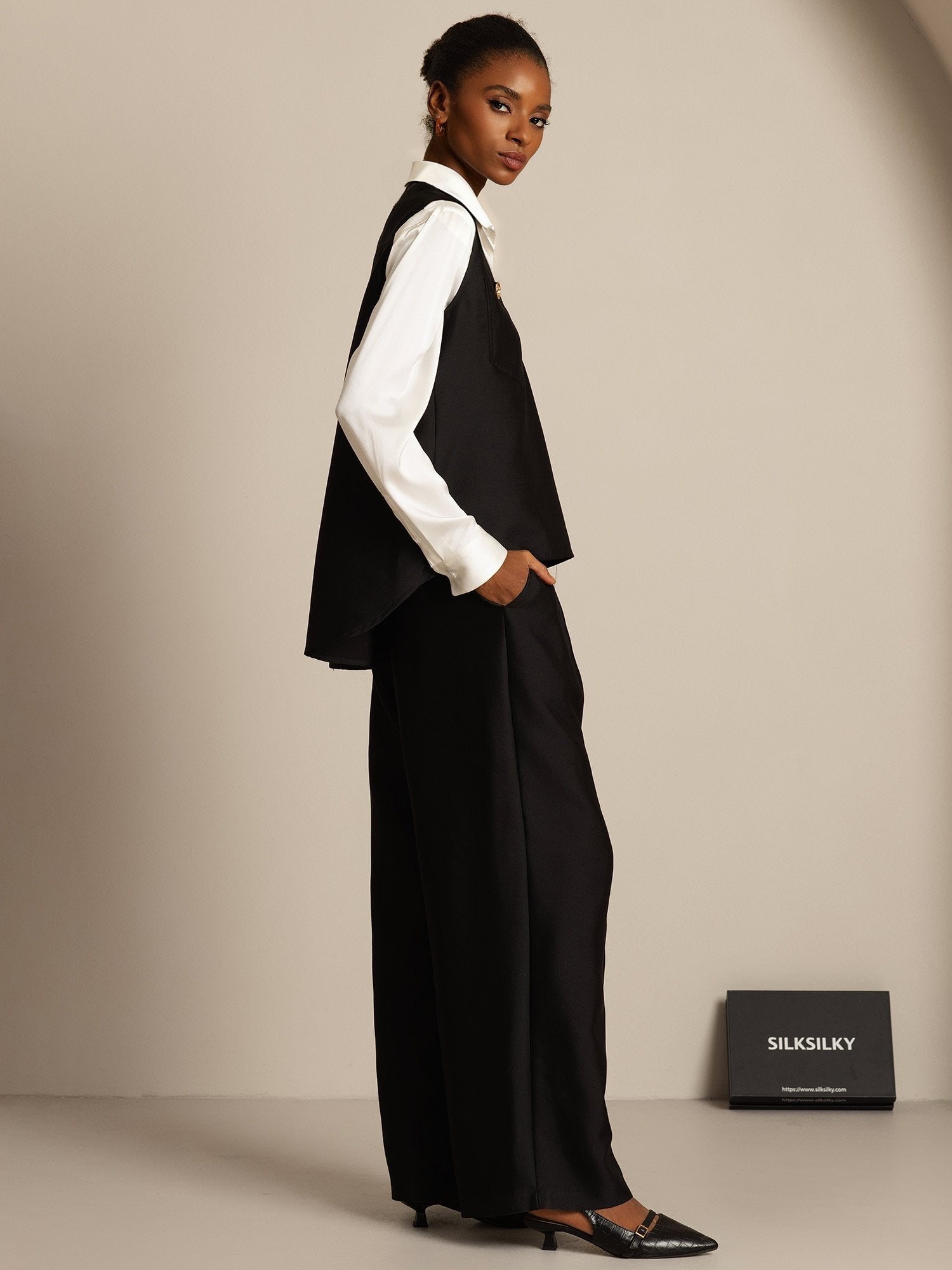 [Black] SilkSilky-CA 32Momme Silk-Wool Blend Womens Vest 007,