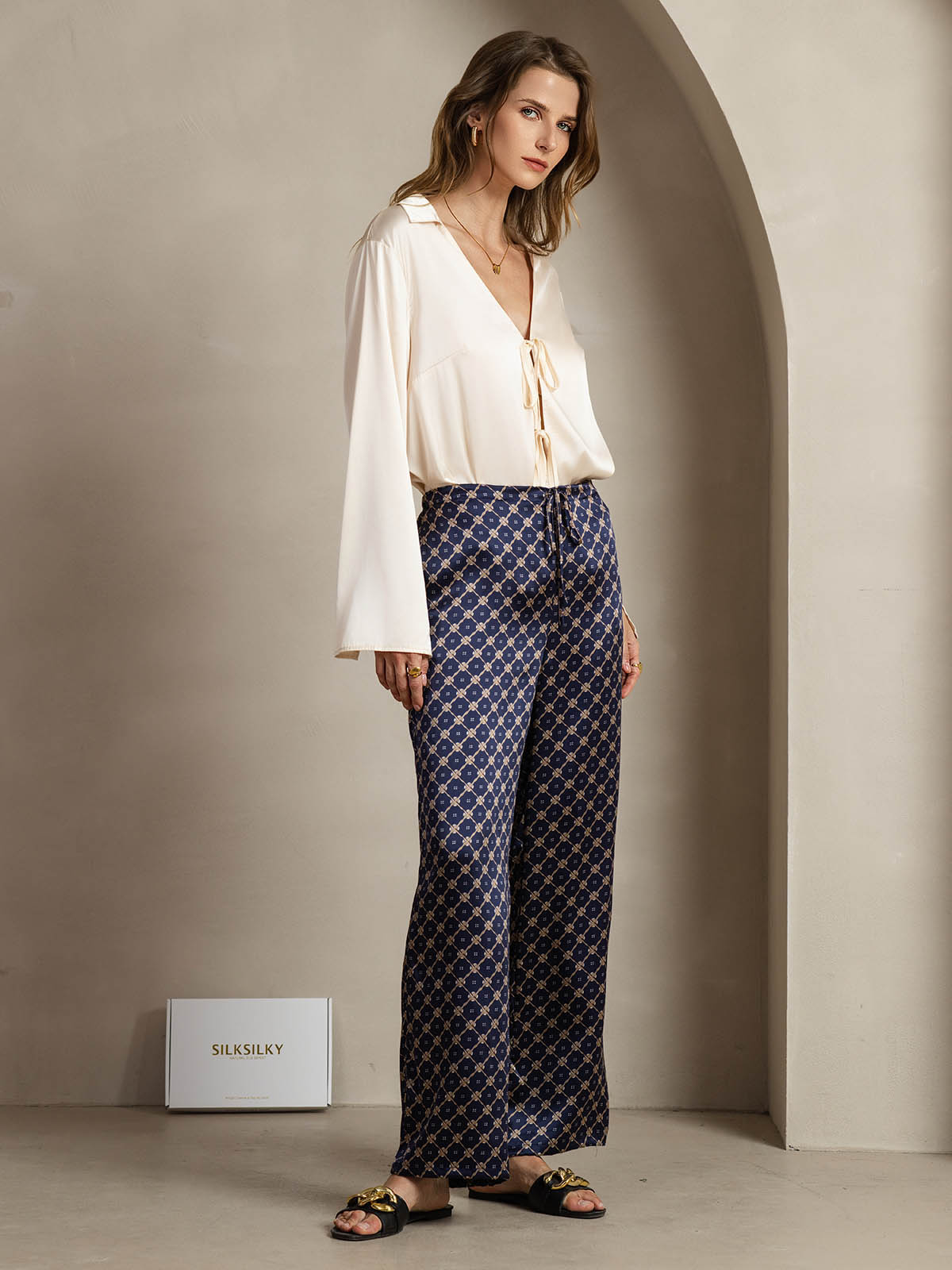 [Navy Chain] SilkSilky-CA 19Momme Silk Womens Pants 004