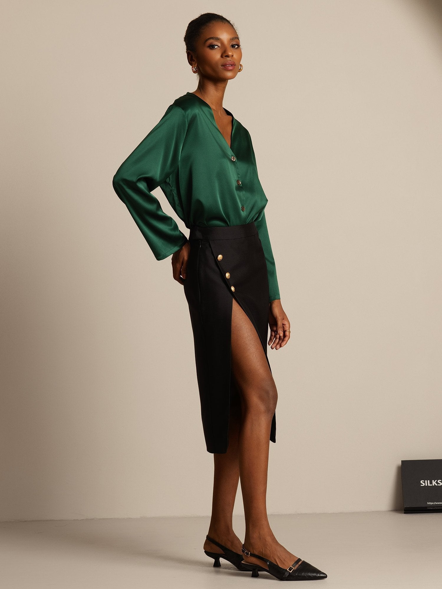 [Black] SilkSilky-CA 32Momme Silk-Wool Blend Split Skirt 005,