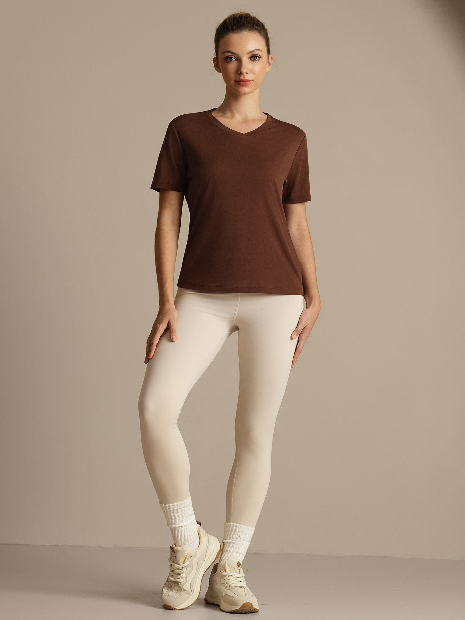 [Coffee] SilkSilky-CA 100% High-Twist Silk Jersey Short Sleeve V Neck Women's T-Shirt 008