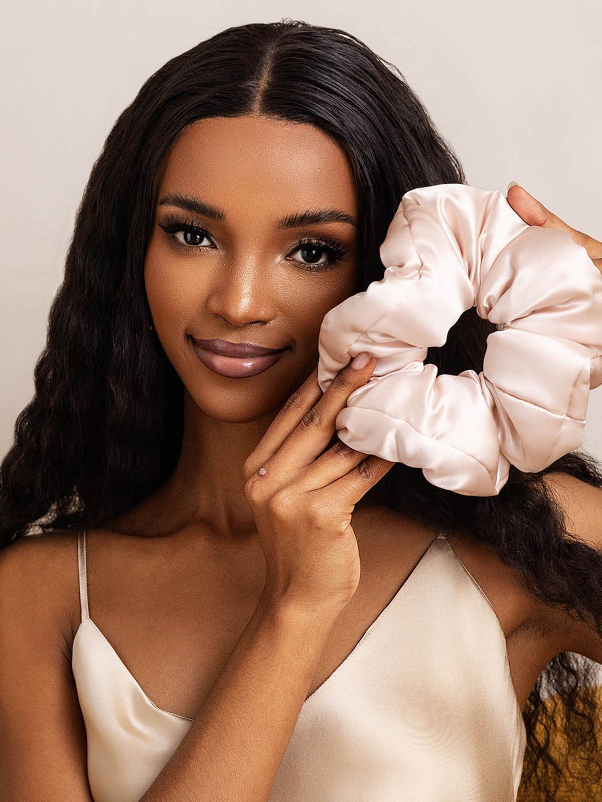 [Pink] SilkSilky-CA Silk Scrunchie 001