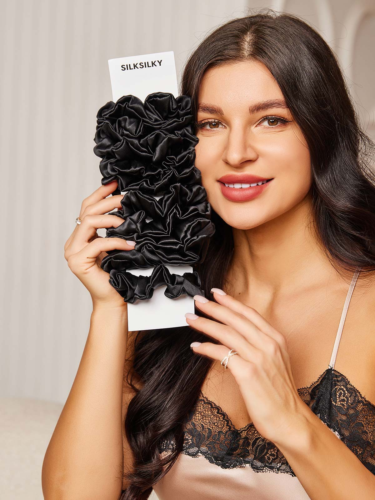 [Black] SilkSilky-CA 19Momme Pure Silk Scrunchie 001