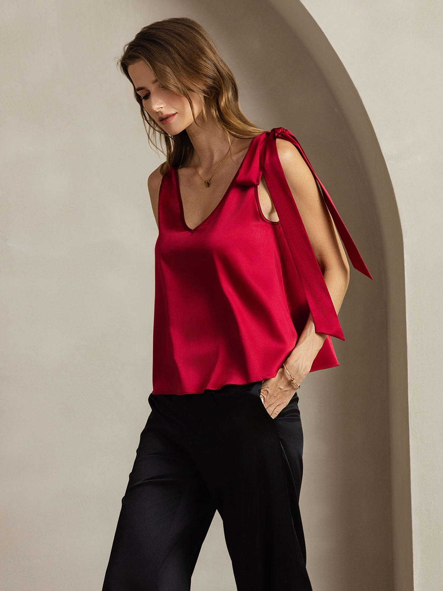 [Wine] SilkSilky-CA 19Momme Silk V Neck Women's T-Shirt 005