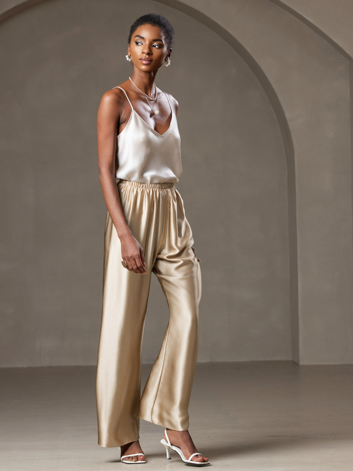 [Beige] SilkSilky-CA Pure Silk Sleeveless V Neck Camisole 006