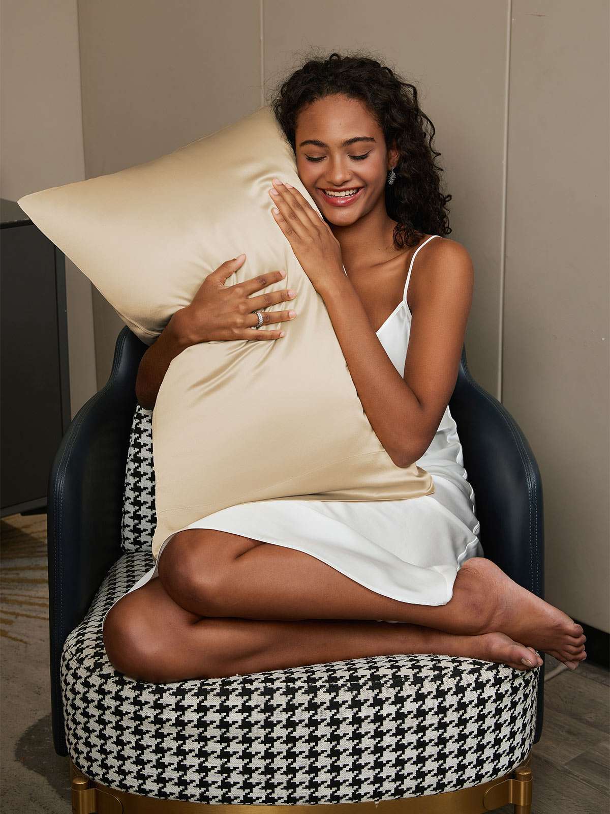 [Beige] SilkSilky-CA 22Momme Pure Silk Pillowcase 002