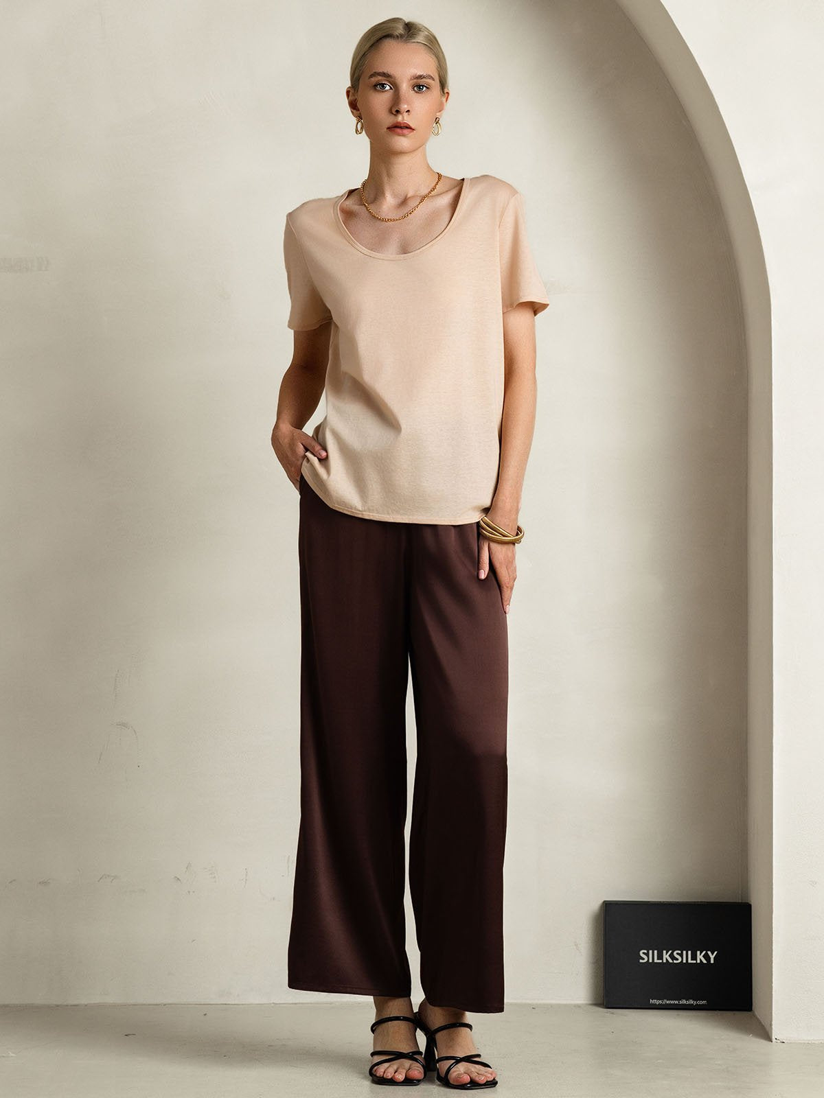 [Beige] SilkSilky-CA Silk Short Sleeve U Neck Women's T-Shirt 008