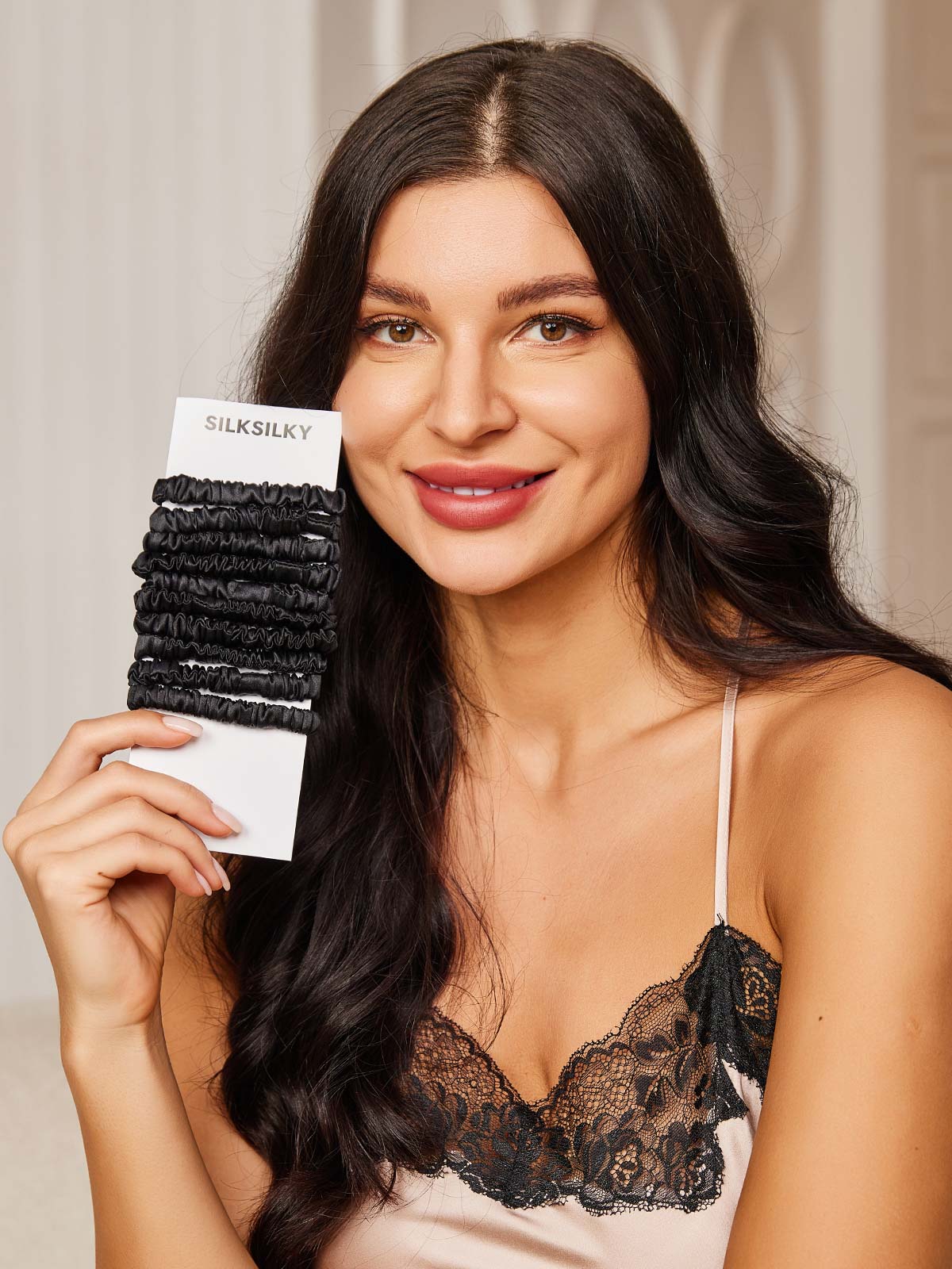 [Black] SilkSilky-CA 19Momme Pure Silk Scrunchie 003