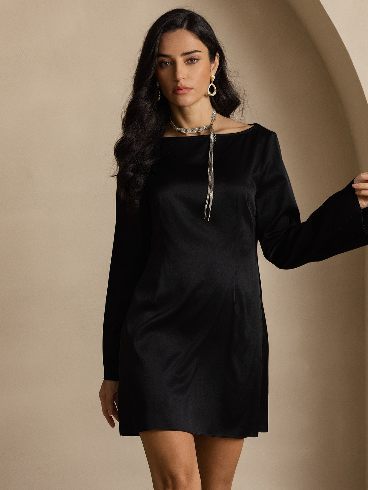 [Black] SilkSilky-CA 19Momme Silk Long Sleeve Boat Neck Dress 005