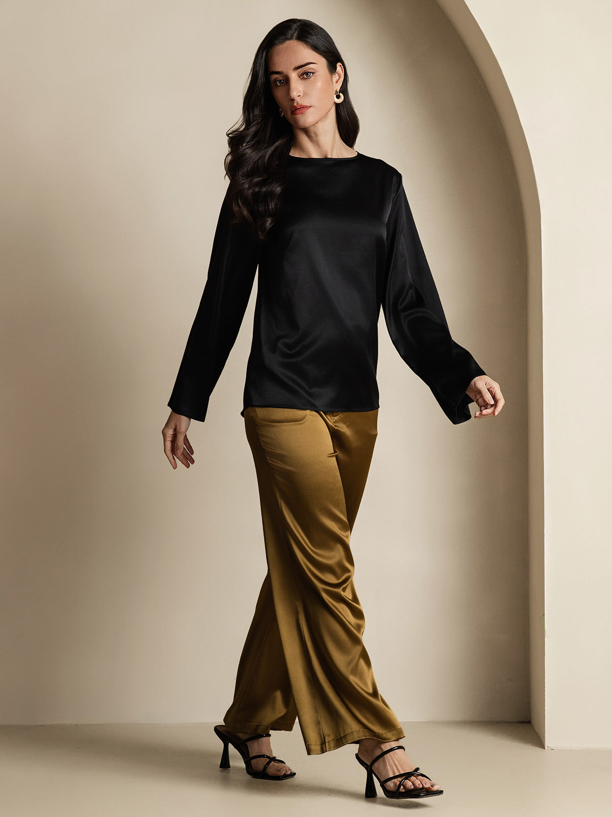 [Black] SilkSilky-CA 19Momme Silk Long Sleeve Round Neck Women's T-Shirt 008