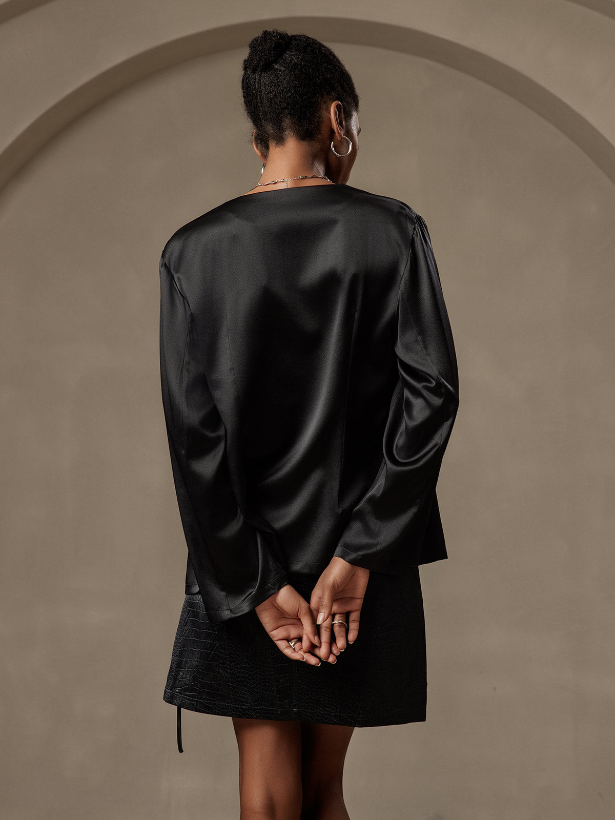 [Black] SilkSilky-CA 19Momme Silk Long Sleeve Womens Outerwear 002