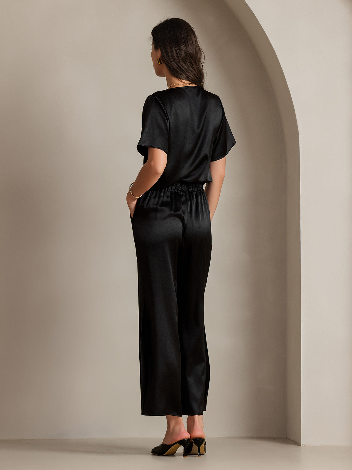 [Black] SilkSilky-CA 19Momme Silk Short Sleeve Cowl Neck Women's T-Shirt 002
