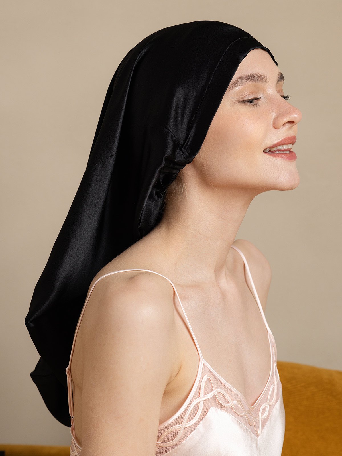 [Black] SilkSilky-CA 19Momme Silk Sleep Cap 001