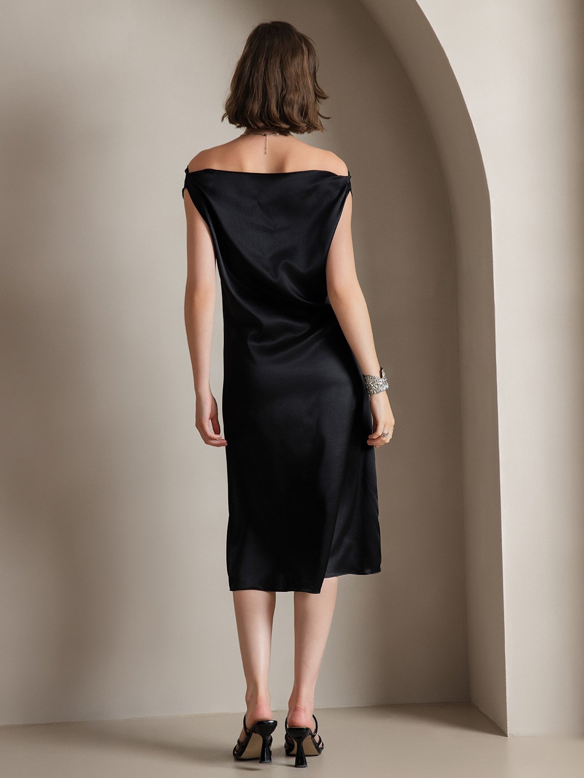 [Black] SilkSilky-CA 19Momme Silk Sleeveless Cowl Neck Dress 002