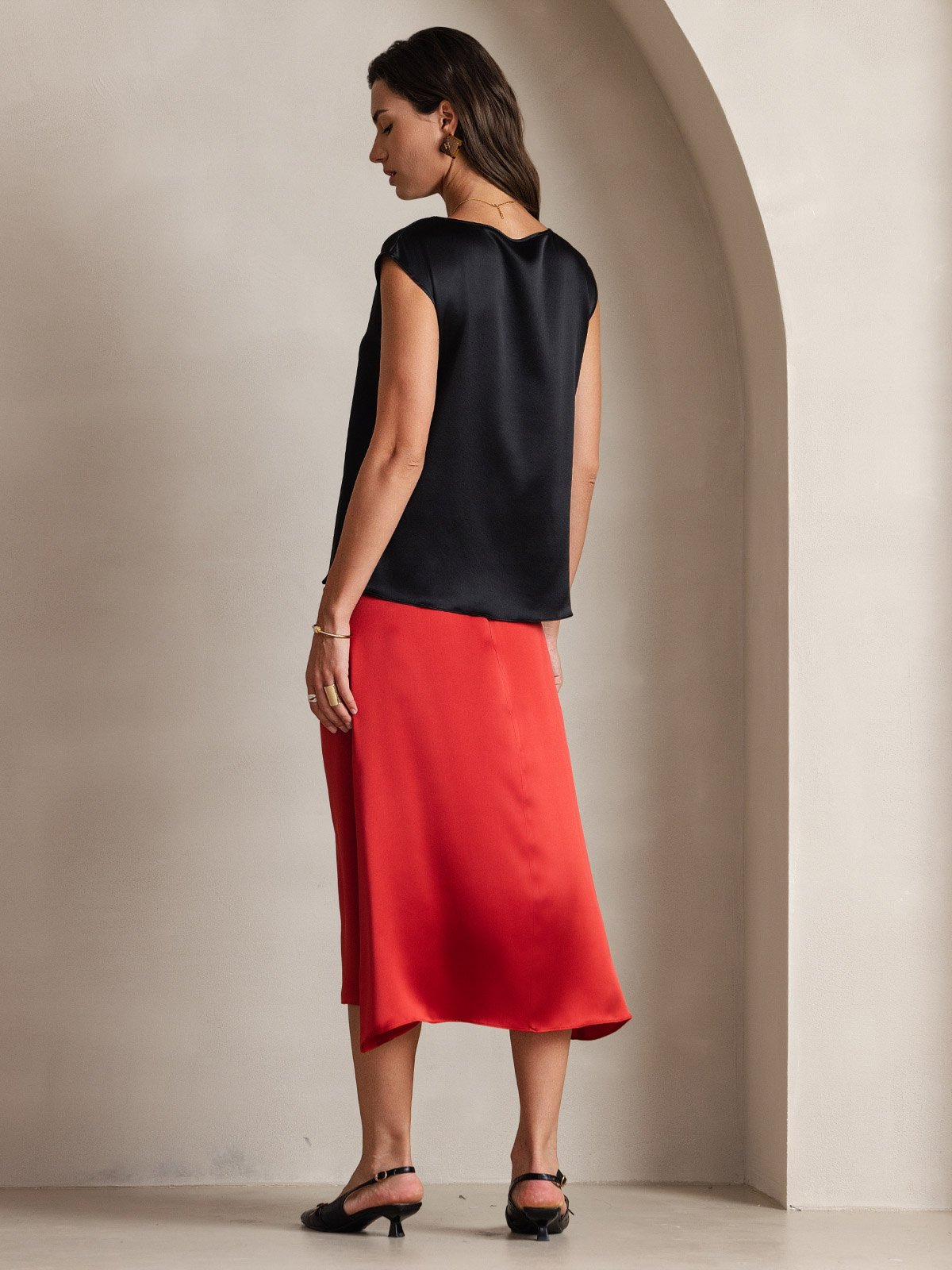 [Black] SilkSilky-CA 19Momme Silk Sleeveless Round Neck Women's T-Shirt 002