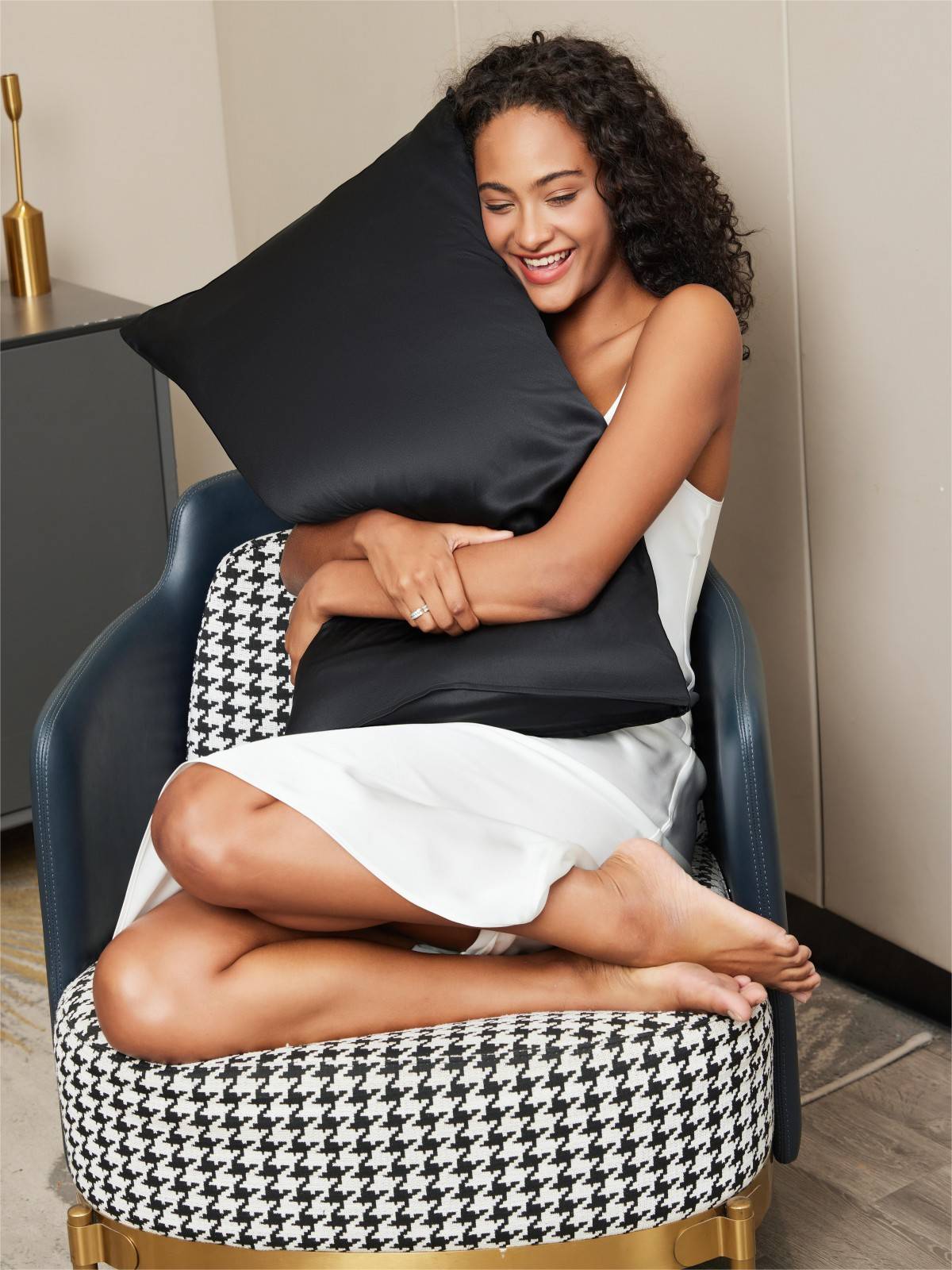 [Black] SilkSilky-CA 22Momme Pure Silk Pillowcase 002