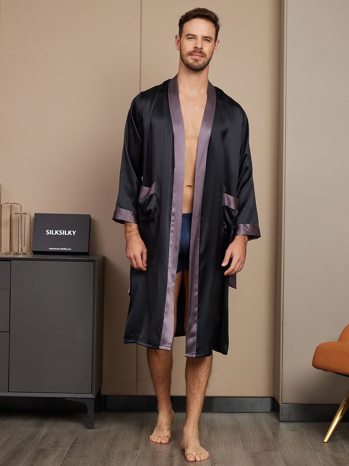 [Black] SilkSilky-CA Pure Silk Long Sleeve Mens Robe 001