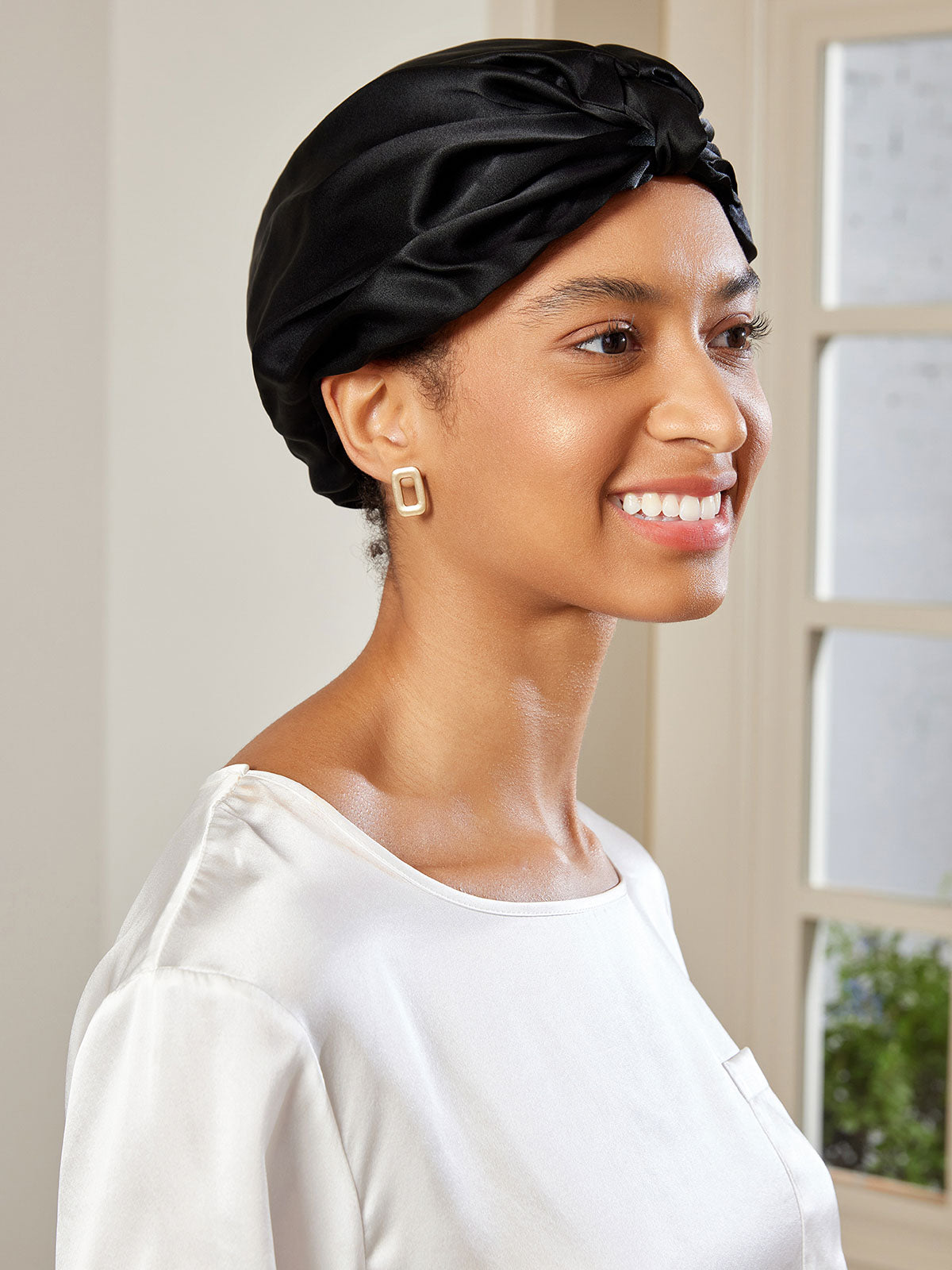 [Black] SilkSilky-CA Pure Silk Sleep Cap 003