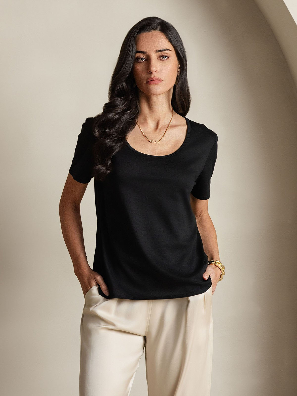 [Black] SilkSilky-CA Silk Short Sleeve U Neck Women's T-Shirt 004