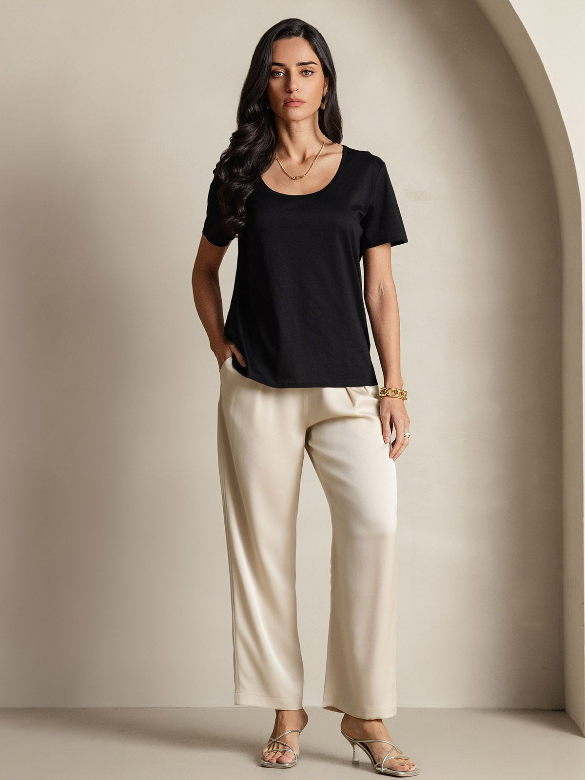 [Black] SilkSilky-CA Silk Short Sleeve U Neck Women's T-Shirt 007