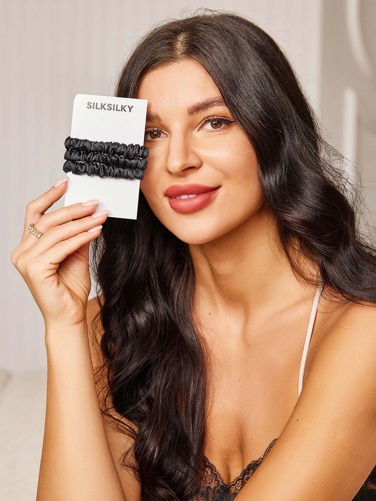 [Black] SilkSilky-CA 19Momme Scrunchie 001