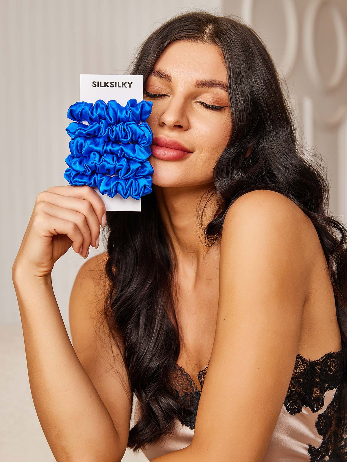 [Blue] SilkSilky-CA 19Momme Pure Silk Scrunchie 002