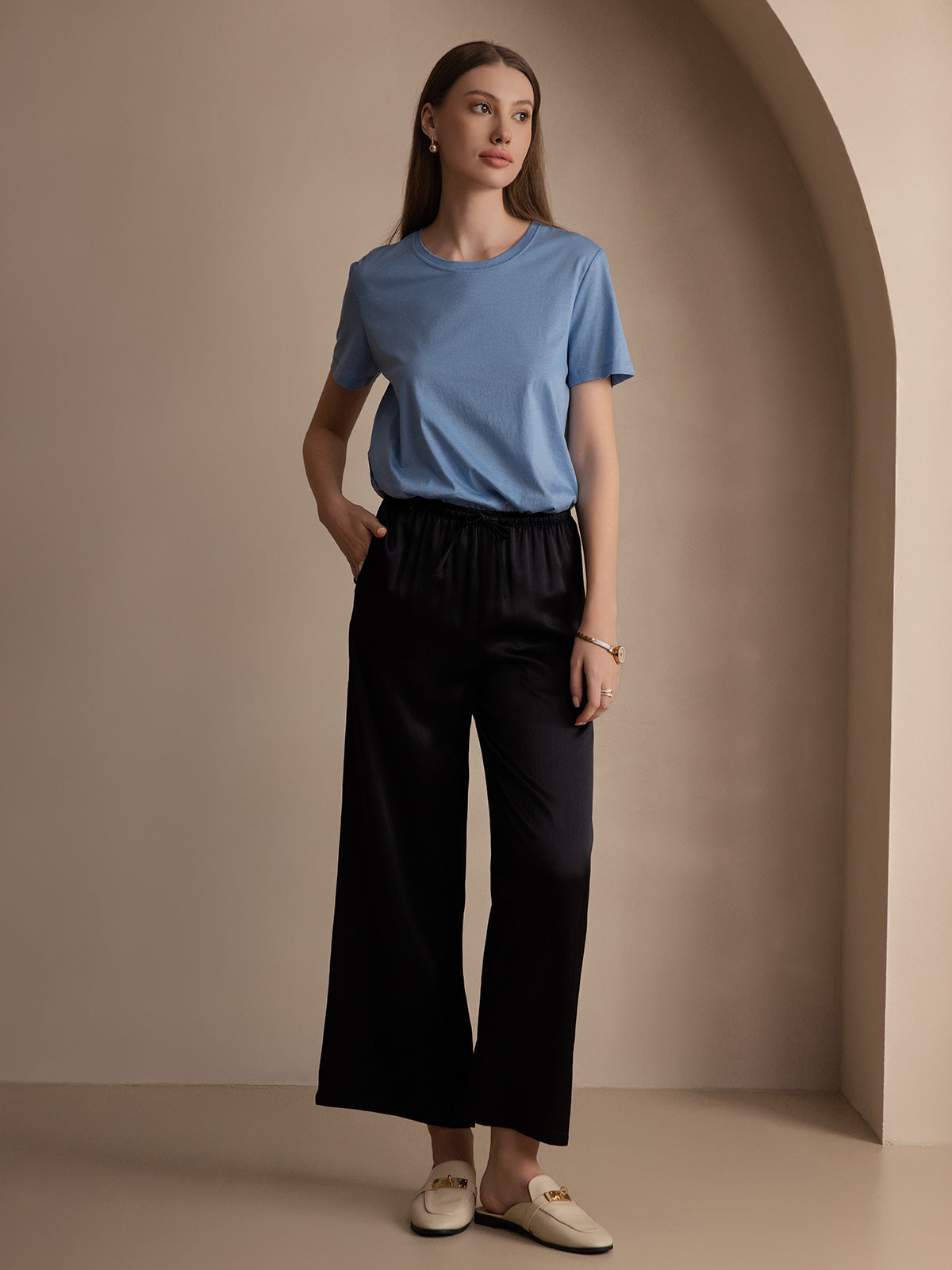 [Blue] SilkSilky-CA Silk Knitted Round Neck Women's T-Shirt 001