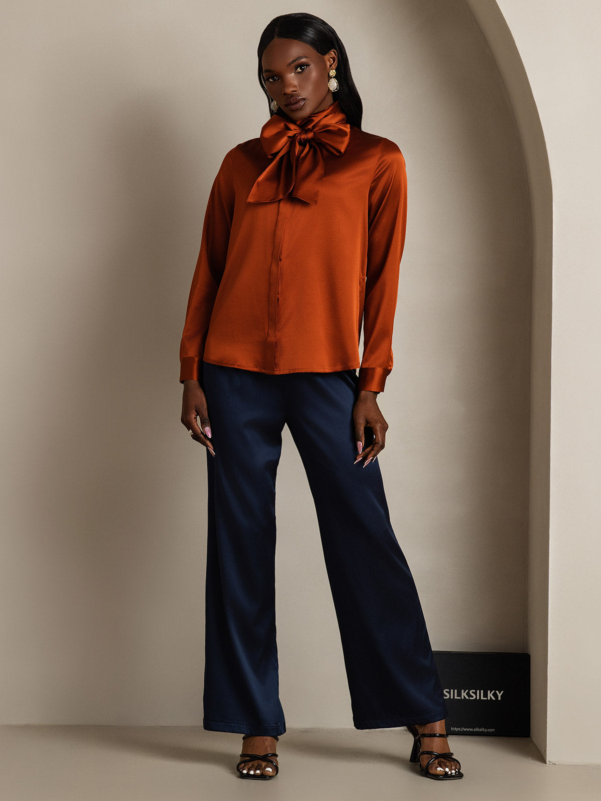 [Caramel] SilkSilky-CA 19Momme Silk Long Sleeve Tie Neck Women's Shirt 008